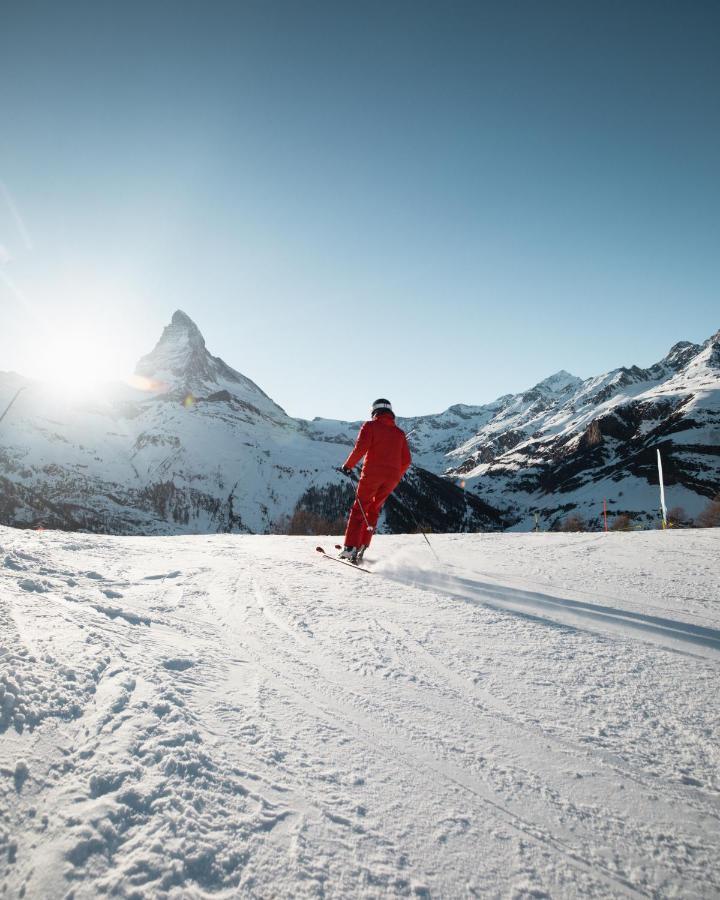 Schweizerhof Zermatt - A Small Luxury Hotel Exterior foto